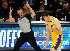 欧博官网APP-nba总决赛15至16骑士对勇士第三场