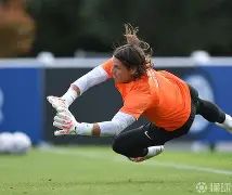 欧博官网app下载-球队备战国内赛事,拉近间隔优势的比赛