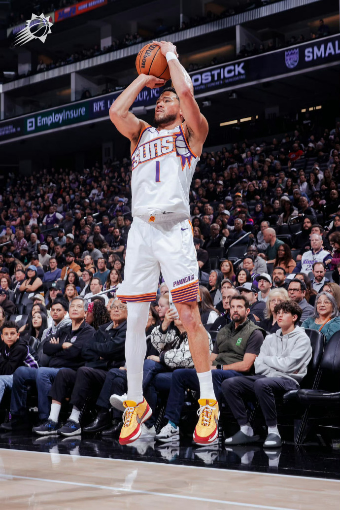 欧博官网下载-热火巅峰的三个巨头